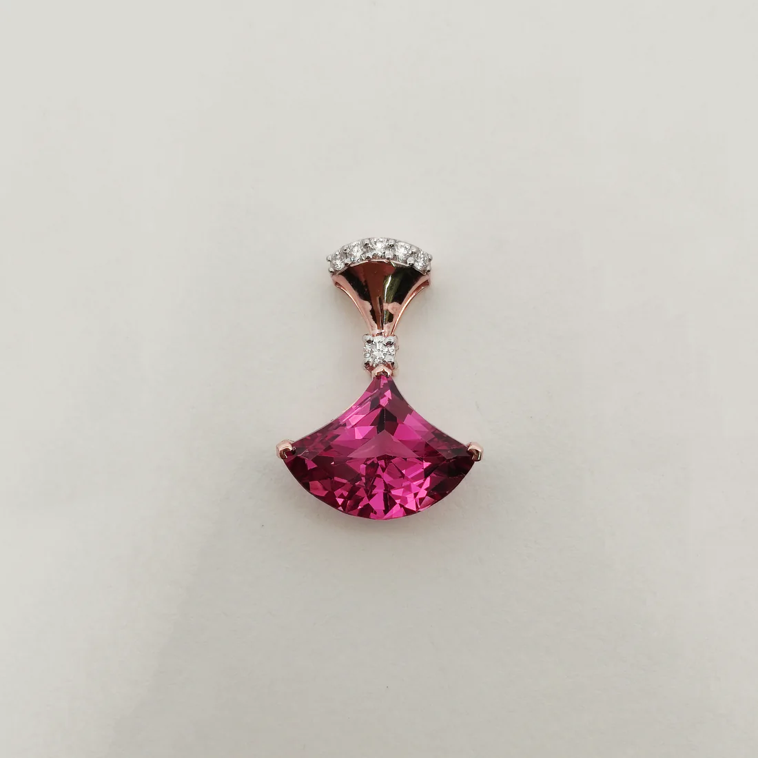Pendant, GD26-923.